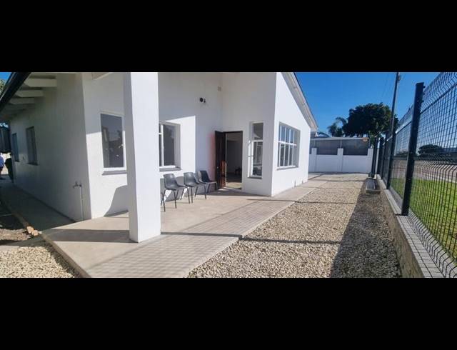 4 BEDROOM PROPERTY TO RENT IN DA NOVA